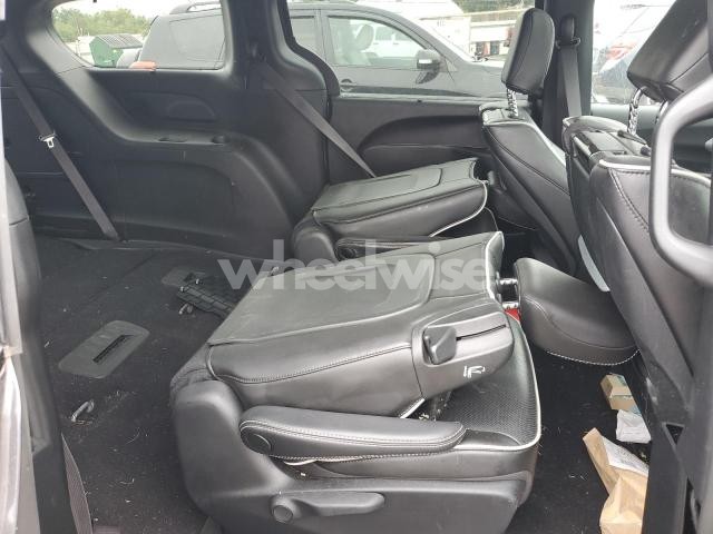 2022 CHRYSLER PACIFICA HYBRID LIMITED (VIN 2C4RC1S78NR207747) main photo