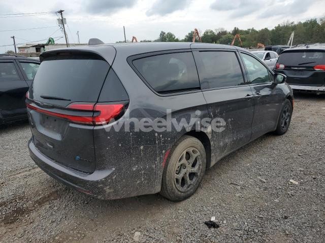 Photo 3 of 2022 CHRYSLER PACIFICA HYBRID LIMITED (VIN 2C4RC1S78NR207747)