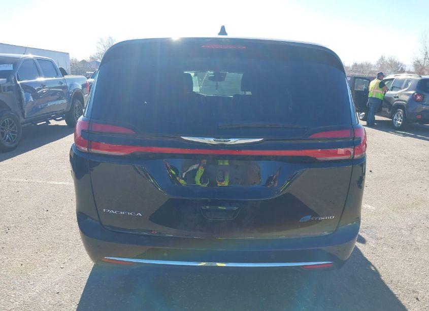 Photo 16 of 2024 Chrysler Pacifica HYBRID SELECT (VIN 2C4RC1S79RR134586)