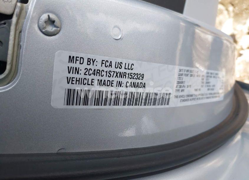 Photo 9 of 2022 Chrysler Pacifica HYBRID LIMITED (VIN 2C4RC1S7XNR152329)