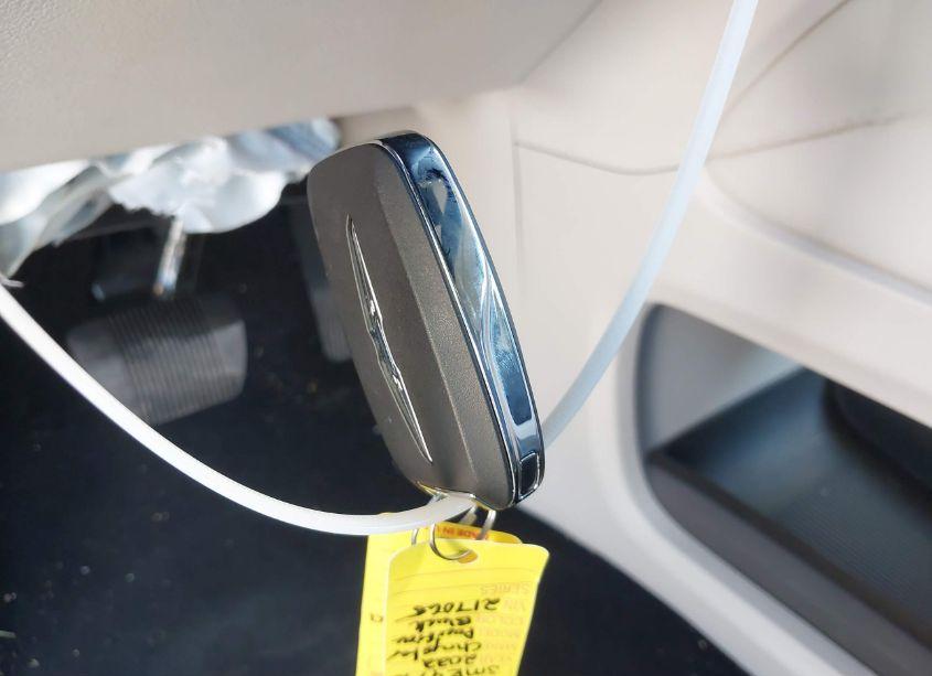 Photo 11 of 2022 Chrysler Pacifica HYBRID LIMITED (VIN 2C4RC1S7XNR217065)