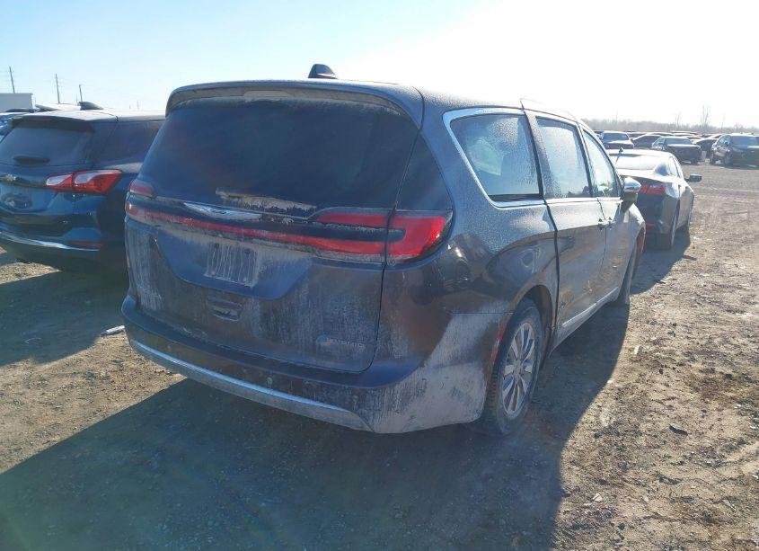 Photo 4 of 2023 Chrysler Pacifica HYBRID LIMITED (VIN 2C4RC1S7XPR595132)