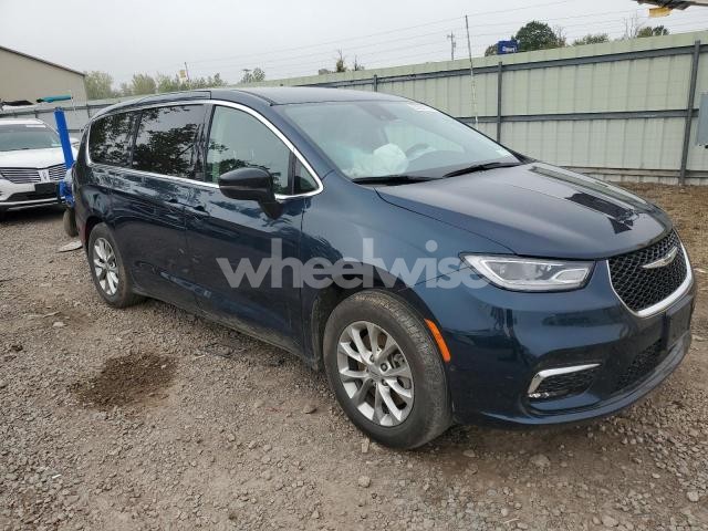 Photo 12 of 2024 CHRYSLER PACIFICA TOURING L (VIN 2C4RC3BG0RR193554)