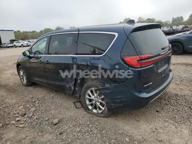 Photo 4 of 2024 CHRYSLER PACIFICA TOURING L (VIN 2C4RC3BG0RR193554)