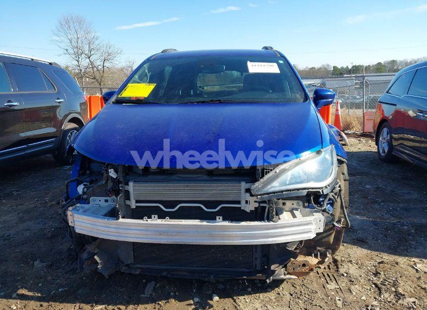 Photo 13 of 2020 Chrysler Pacifica AWD LAUNCH EDITION (VIN 2C4RC3BG1LR123861)