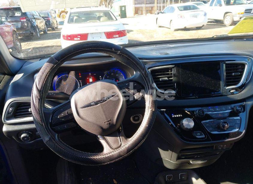 Photo 21 of 2020 Chrysler Pacifica AWD LAUNCH EDITION (VIN 2C4RC3BG1LR123861)