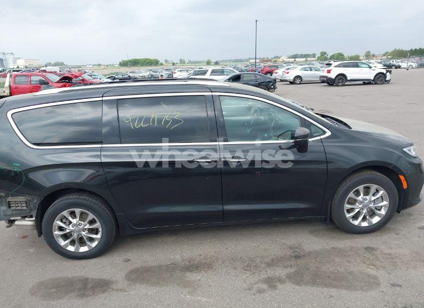 Photo 14 of 2021 Chrysler Pacifica TOURING L AWD (VIN 2C4RC3BG4MR523141)