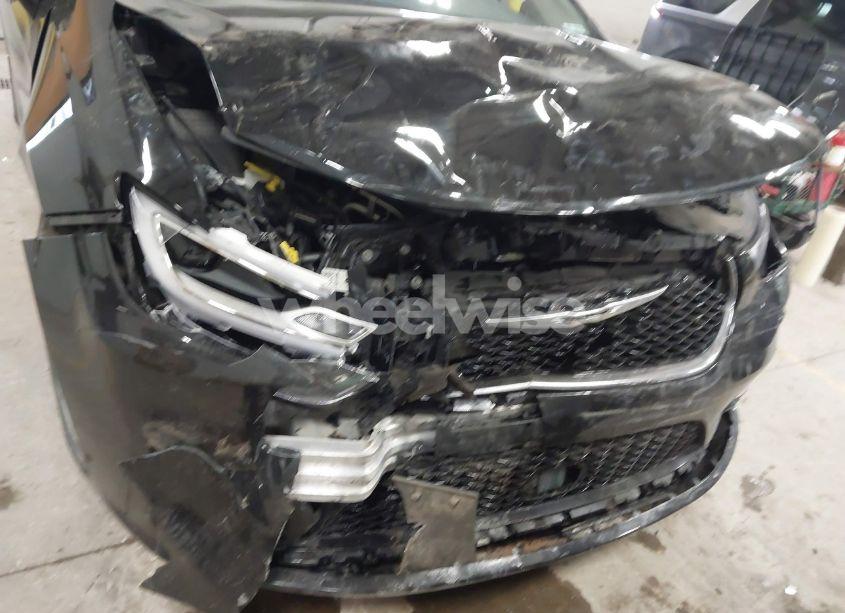 Photo 6 of 2021 Chrysler Pacifica TOURING L AWD (VIN 2C4RC3BG4MR606388)