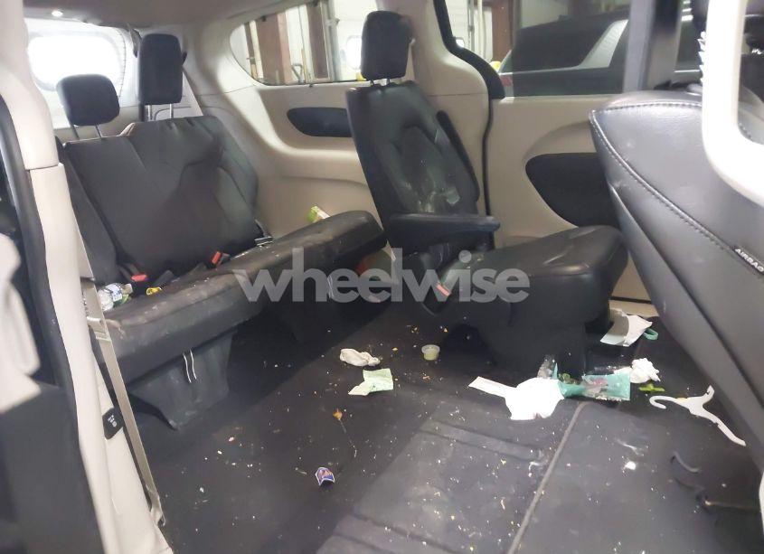 Photo 8 of 2021 Chrysler Pacifica TOURING L AWD (VIN 2C4RC3BG4MR606388)