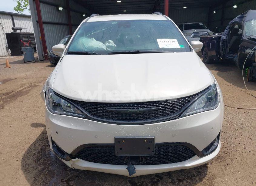 Photo 12 of 2020 Chrysler Pacifica AWD LAUNCH EDITION (VIN 2C4RC3BG6LR288952)