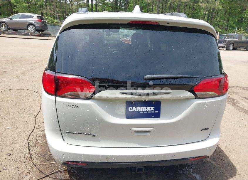 Photo 16 of 2020 Chrysler Pacifica AWD LAUNCH EDITION (VIN 2C4RC3BG6LR288952)