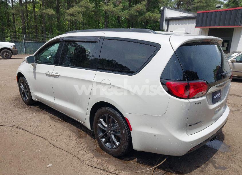Photo 3 of 2020 Chrysler Pacifica AWD LAUNCH EDITION (VIN 2C4RC3BG6LR288952)