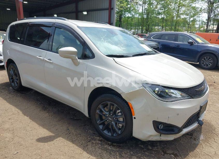 Photo 6 of 2020 Chrysler Pacifica AWD LAUNCH EDITION (VIN 2C4RC3BG6LR288952)