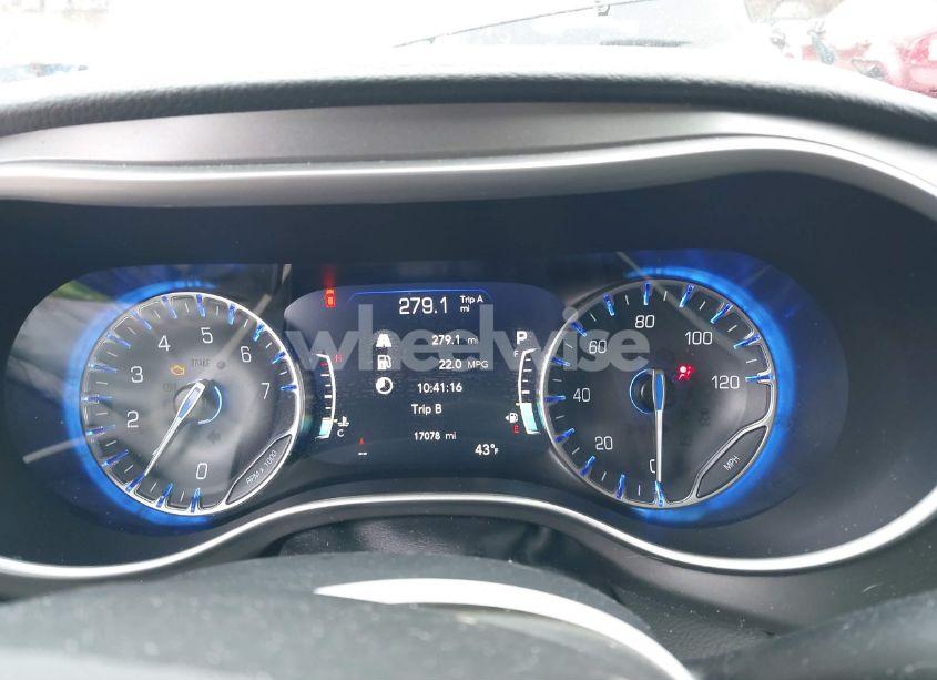 Photo 7 of 2022 Chrysler Pacifica TOURING L AWD (VIN 2C4RC3BG6NR164599)