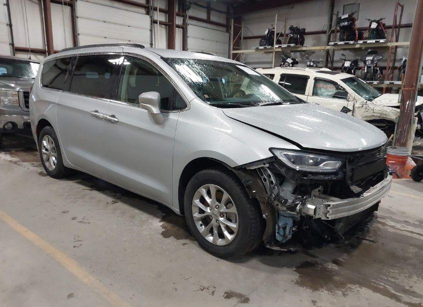 2022 Chrysler Pacifica TOURING L AWD (VIN 2C4RC3BG6NR183833) main photo