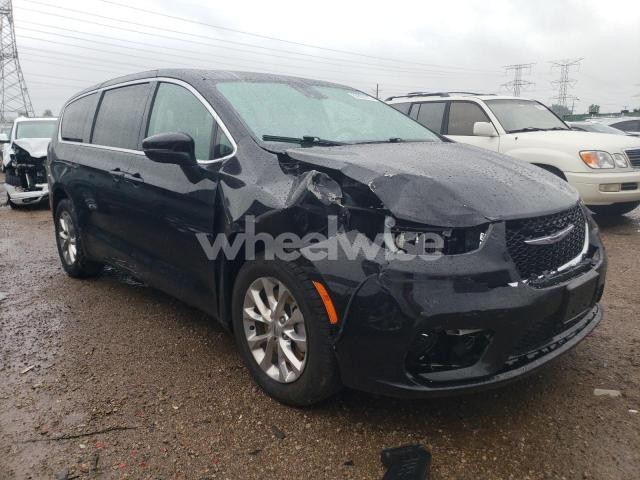 Photo 3 of 2023 CHRYSLER PACIFICA TOURING L (VIN 2C4RC3BG6PR523632)