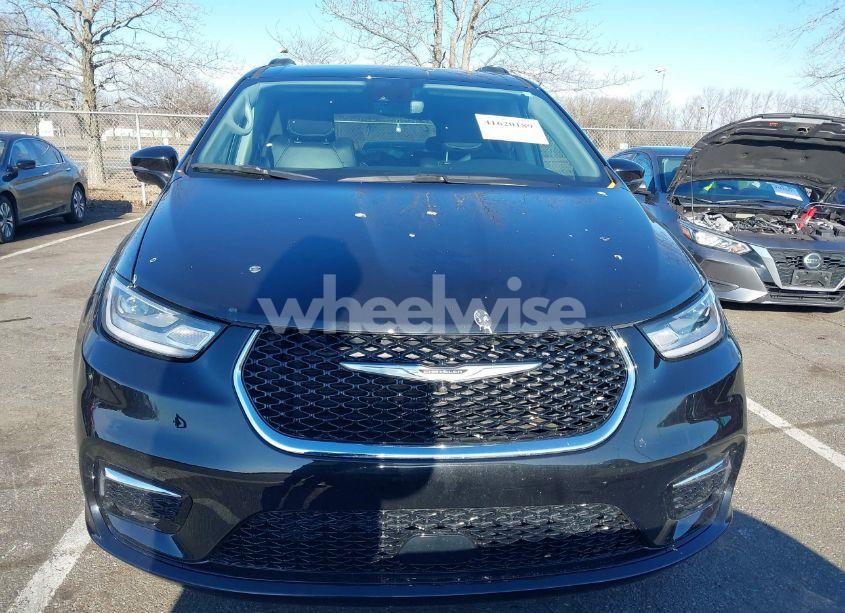 Photo 12 of 2022 Chrysler Pacifica TOURING L AWD (VIN 2C4RC3BG7NR227967)