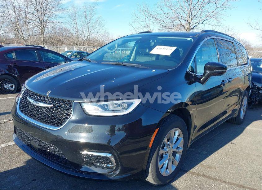 Photo 2 of 2022 Chrysler Pacifica TOURING L AWD (VIN 2C4RC3BG7NR227967)