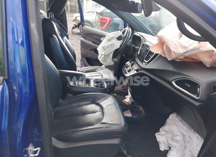 Photo 5 of 2020 Chrysler Pacifica AWD LAUNCH EDITION (VIN 2C4RC3BG9LR252124)