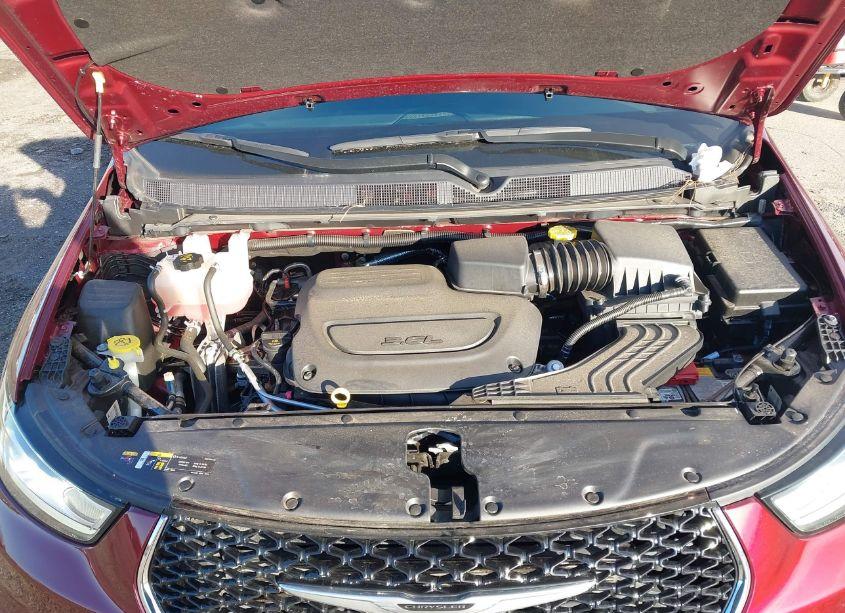 Photo 10 of 2023 Chrysler Pacifica TOURING L AWD (VIN 2C4RC3BGXPR609462)