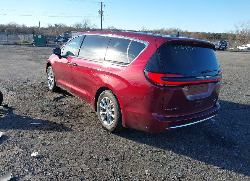 Photo 3 of 2023 Chrysler Pacifica TOURING L AWD (VIN 2C4RC3BGXPR609462)
