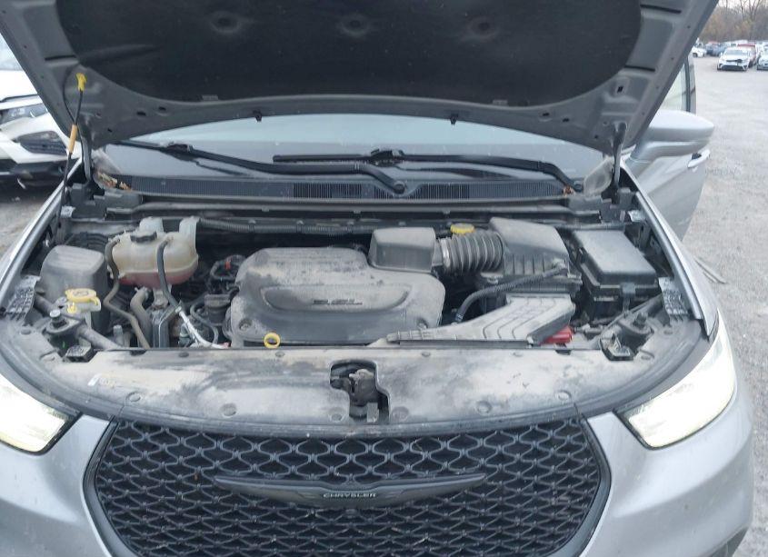Photo 10 of 2021 Chrysler Pacifica TOURING AWD (VIN 2C4RC3FG7MR511186)
