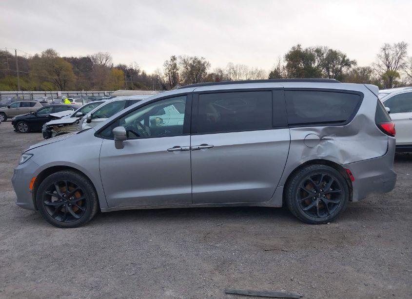 Photo 14 of 2021 Chrysler Pacifica TOURING AWD (VIN 2C4RC3FG7MR511186)