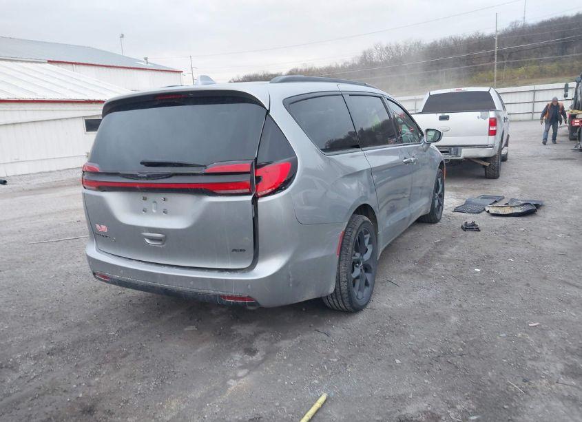 Photo 4 of 2021 Chrysler Pacifica TOURING AWD (VIN 2C4RC3FG7MR511186)