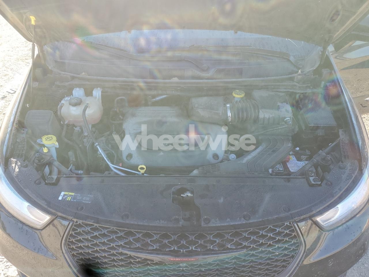 Photo 12 of 2021 CHRYSLER PACIFICA LIMITED (VIN 2C4RC3GG2MR508033)