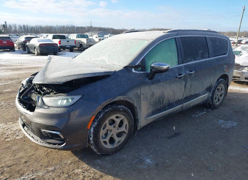 Photo 2 of 2022 Chrysler Pacifica LIMITED AWD (VIN 2C4RC3GG3NR216814)
