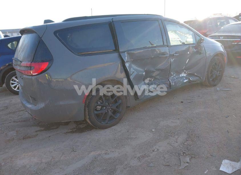 Photo 4 of 2022 Chrysler Pacifica LIMITED AWD (VIN 2C4RC3GG4NR119802)