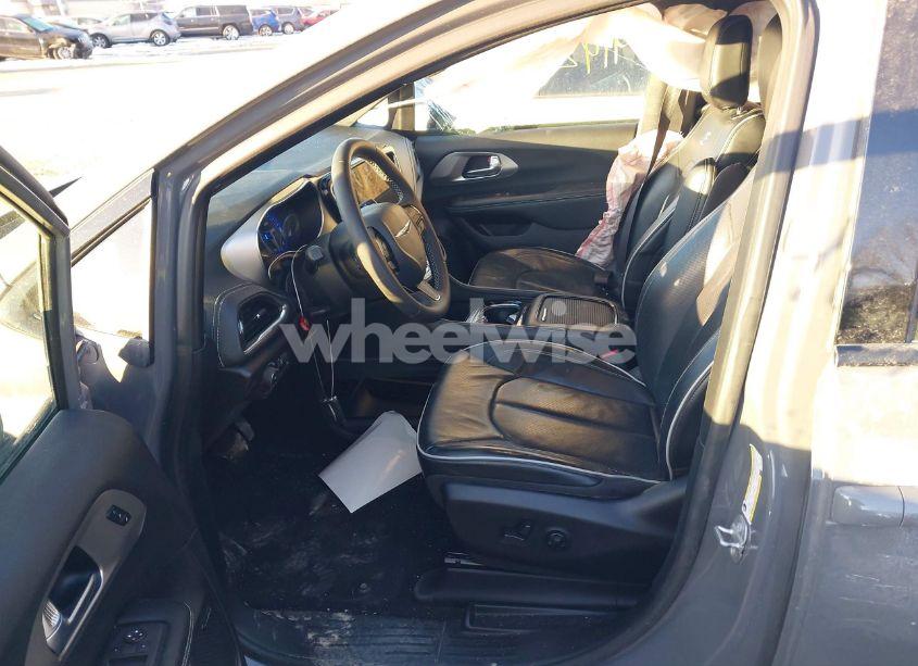 Photo 5 of 2022 Chrysler Pacifica LIMITED AWD (VIN 2C4RC3GG4NR119802)