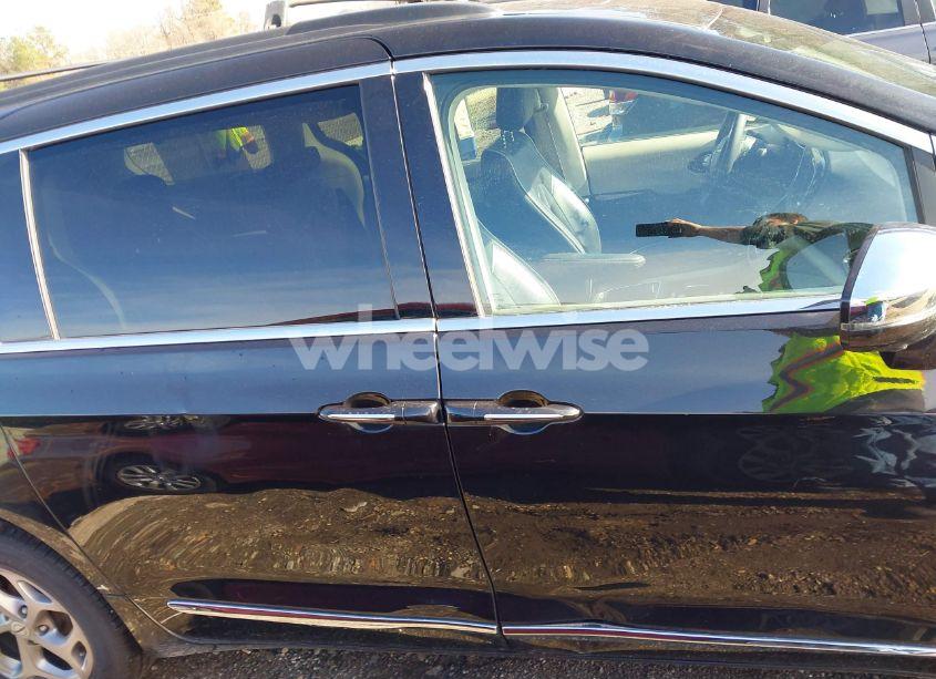 Photo 13 of 2022 Chrysler Pacifica LIMITED AWD (VIN 2C4RC3GG7NR167181)