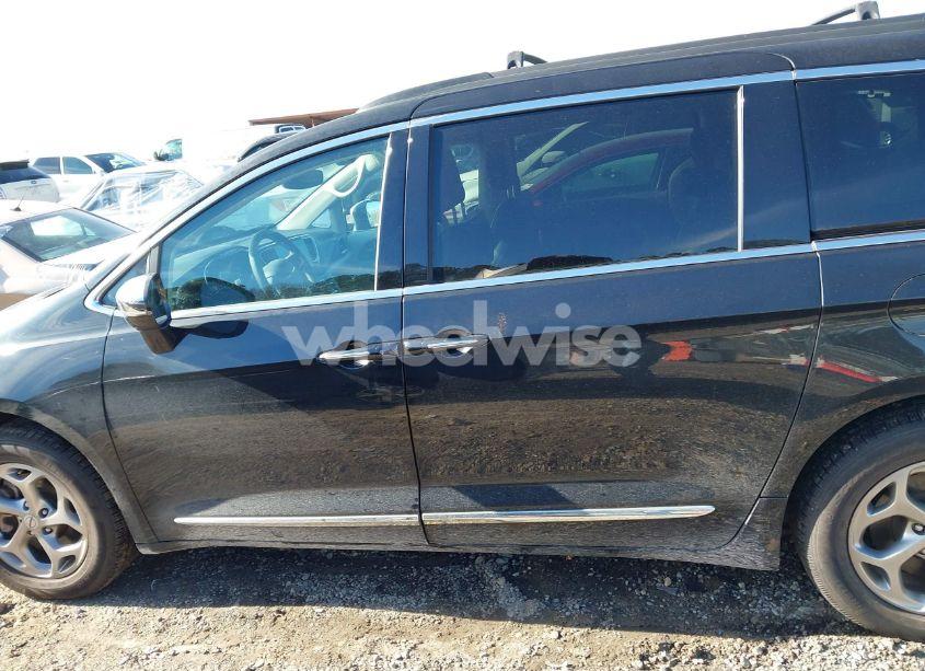 Photo 14 of 2022 Chrysler Pacifica LIMITED AWD (VIN 2C4RC3GG7NR167181)