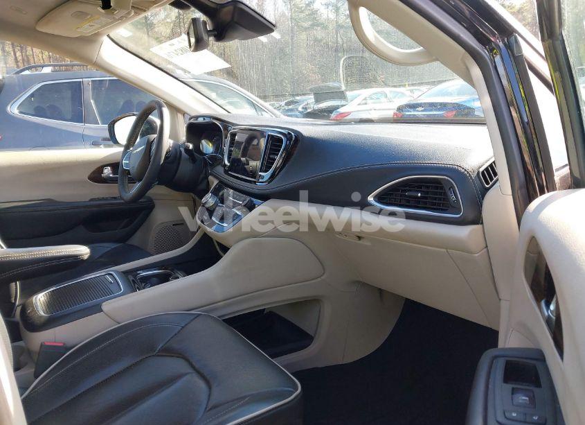 Photo 5 of 2022 Chrysler Pacifica LIMITED AWD (VIN 2C4RC3GG7NR167181)