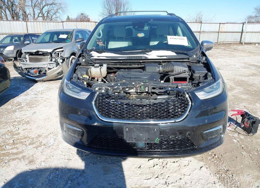 Photo 13 of 2021 Chrysler Pacifica LIMITED AWD (VIN 2C4RC3GG8MR541070)