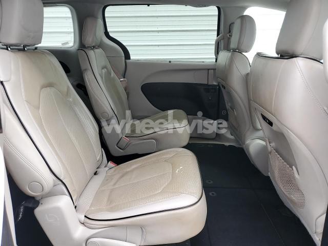 Photo 11 of 2021 CHRYSLER PACIFICA LIMITED (VIN 2C4RC3GG9MR587894)