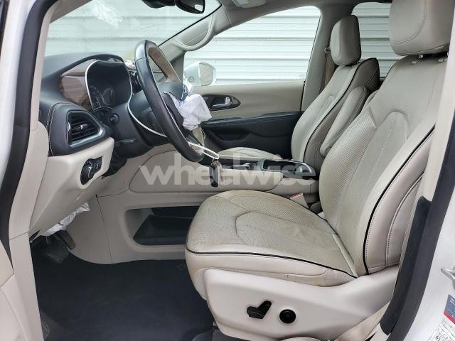 Photo 3 of 2021 CHRYSLER PACIFICA LIMITED (VIN 2C4RC3GG9MR587894)