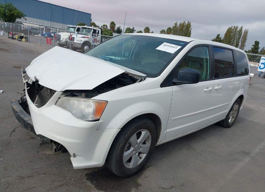 Photo 2 of 2013 Dodge Grand CARAVAN SE (VIN 2C4RDGBG0DR651428)