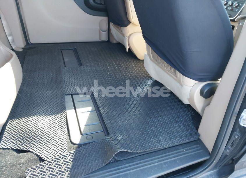 Photo 8 of 2013 Dodge Grand CARAVAN SE (VIN 2C4RDGBG0DR782553)