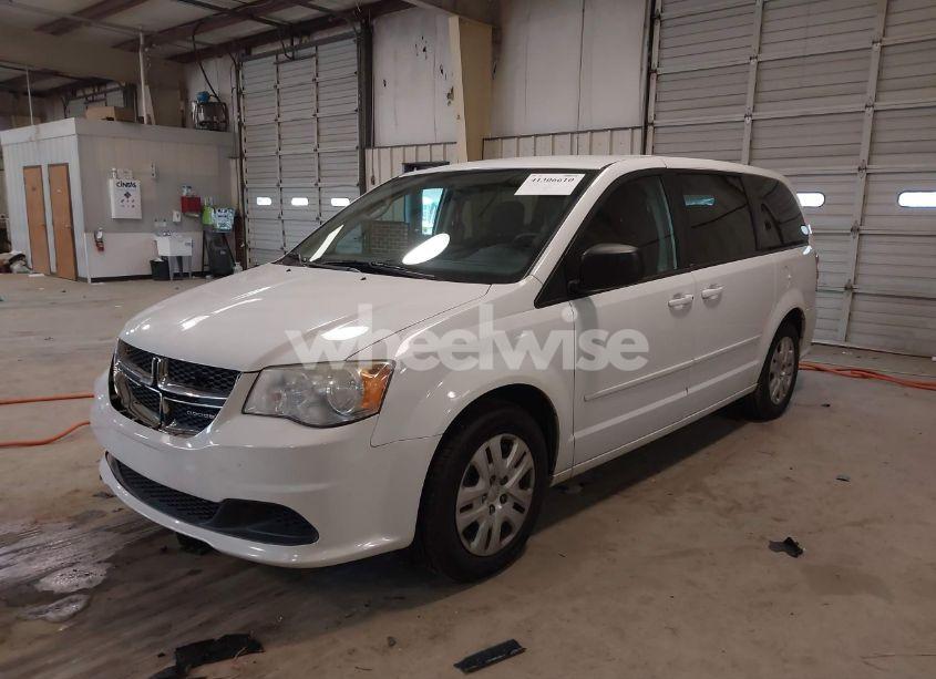 Photo 2 of 2014 Dodge Grand CARAVAN SE (VIN 2C4RDGBG0ER105813)