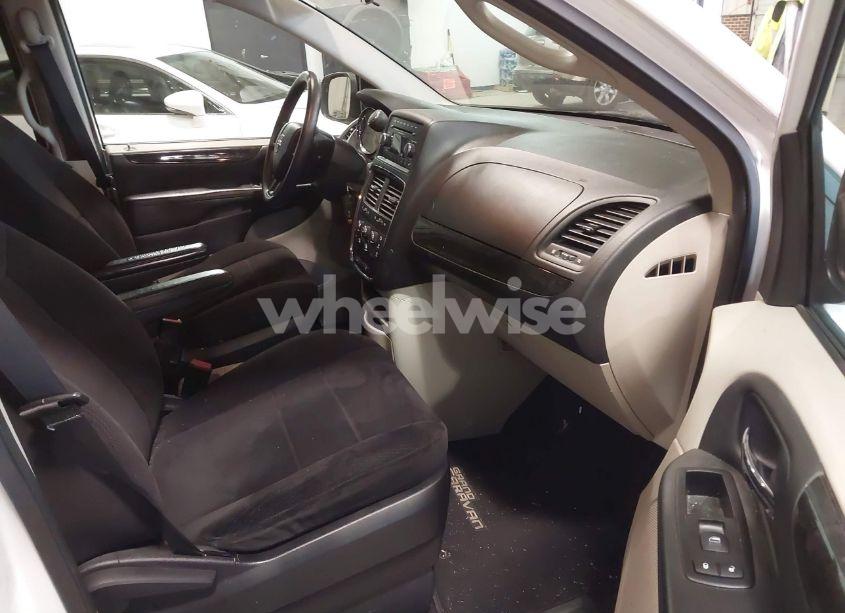 Photo 5 of 2014 Dodge Grand CARAVAN SE (VIN 2C4RDGBG0ER105813)