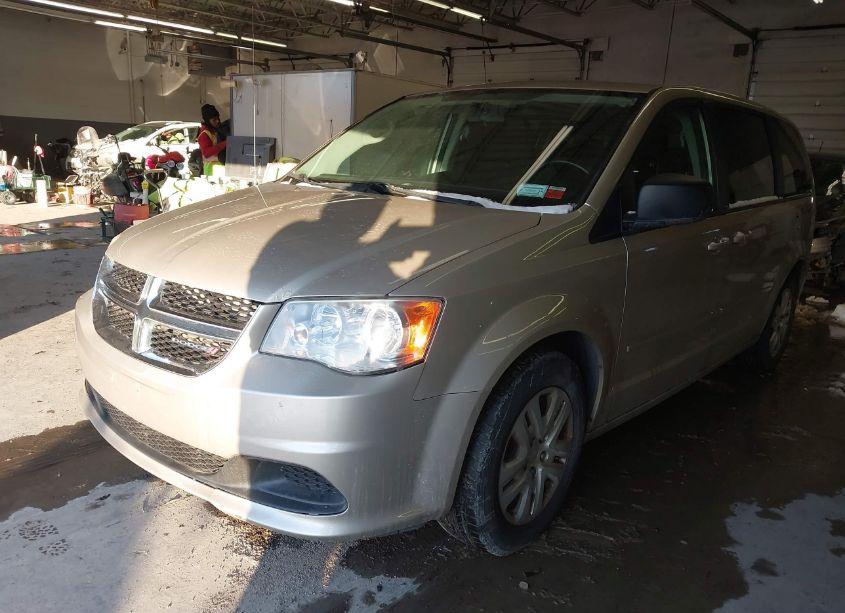 Photo 2 of 2014 Dodge Grand CARAVAN SE (VIN 2C4RDGBG0ER109683)