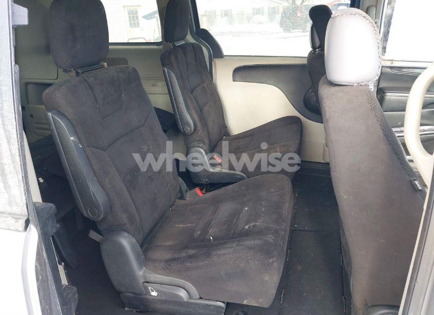 Photo 8 of 2014 Dodge Grand CARAVAN SE (VIN 2C4RDGBG0ER254528)