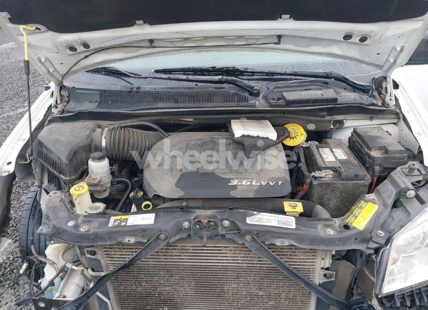 Photo 10 of 2014 Dodge Grand CARAVAN SE/SXT (VIN 2C4RDGBG0ER298917)