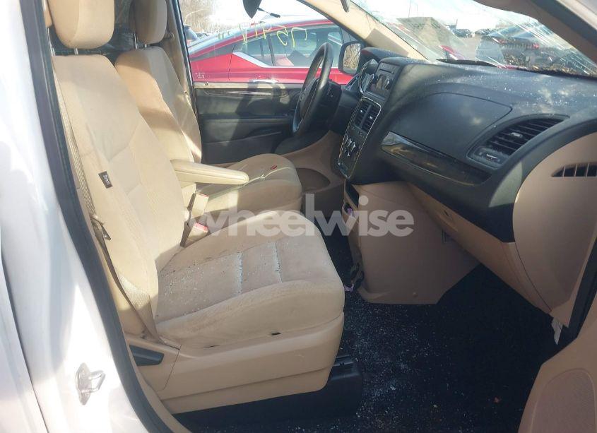 2014 Dodge Grand CARAVAN SE (VIN 2C4RDGBG0ER374877) main photo