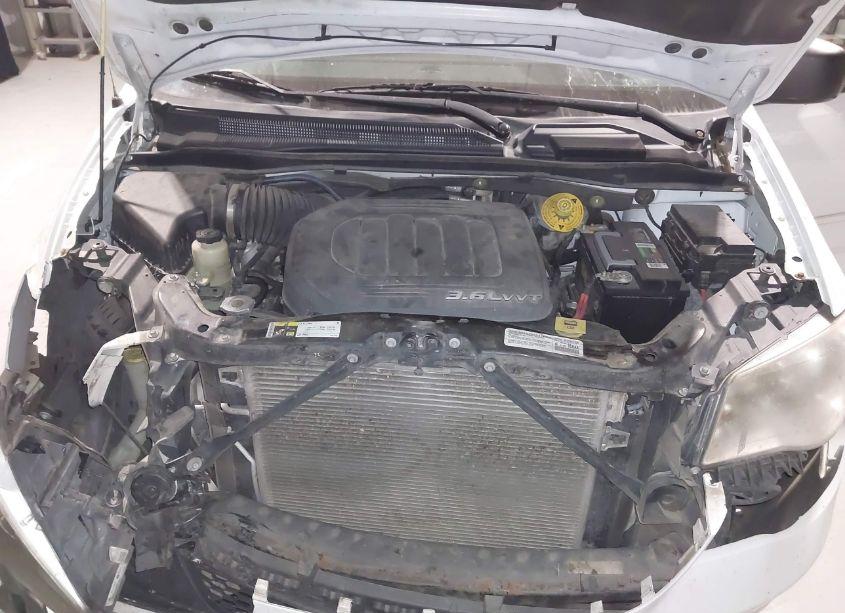 Photo 10 of 2014 Dodge Grand CARAVAN SE (VIN 2C4RDGBG0ER384065)