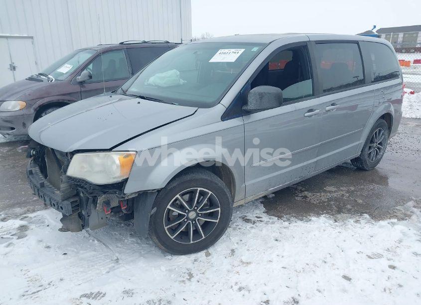 Photo 2 of 2015 Dodge Grand CARAVAN SE (VIN 2C4RDGBG0FR517831)