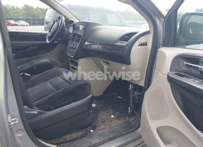 Photo 5 of 2015 Dodge Grand CARAVAN AMERICAN VALUE PKG (VIN 2C4RDGBG0FR570559)