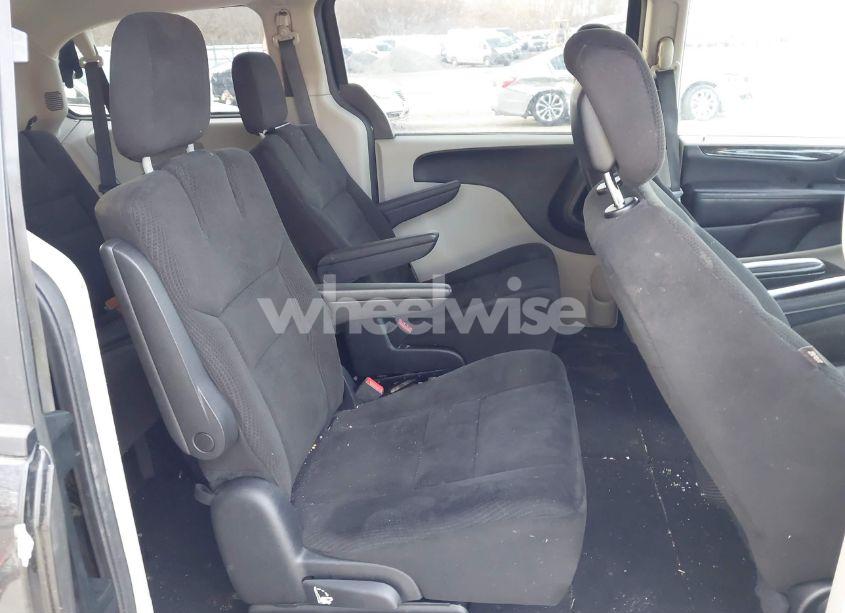 Photo 8 of 2015 Dodge Grand CARAVAN SE (VIN 2C4RDGBG0FR701361)